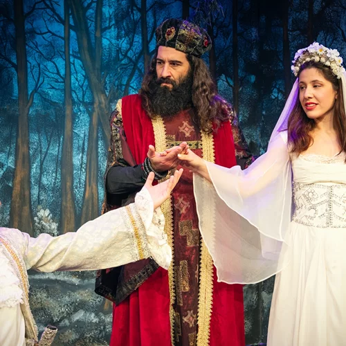 "Ο μαγικός αυλός" ηχεί για τους μικρούς θεατρόφιλους για δύο τελευταίες παραστάσεις