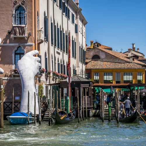 Αυτή είναι η καλλιτεχνική πρόταση που θα εκπροσωπήσει την Ελλάδα στη Διεθνή Έκθεση της Μπιενάλε 2024
