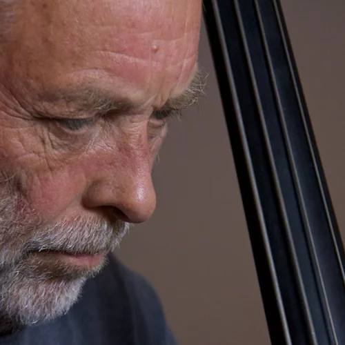 O Ντέιβ Χόλαντ και το Kismet Quarter σε μια βραδιά κάτω από την Ακρόπολη