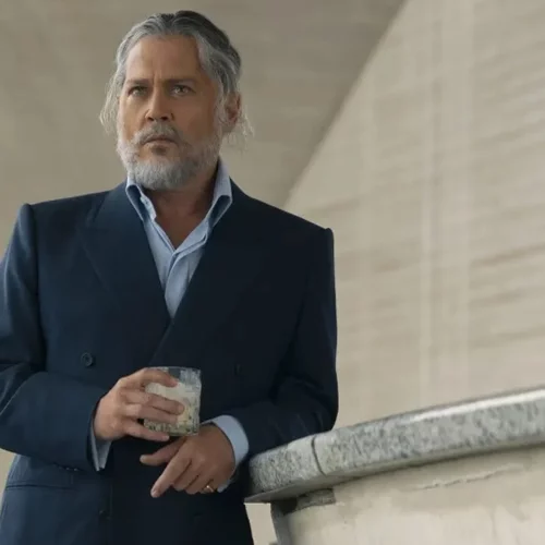 Ο Τζόνι Ντεπ επιστρέφει στο Χόλιγουντ με το "Day Drinker"