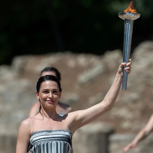 Η ηθοποιός Μαίρη Μηνά Πρωθιέρεια στην Τελετή Αφής της Ολυμπιακής Φλόγας