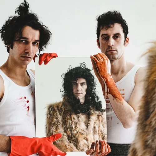 "Αντικείμενα": Αποσκίτης, Κατσής και Παπαδόπουλος εμπνέονται από την ιστορία των αδελφών Παπέν