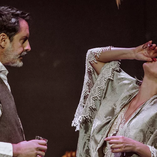 "Ανατολικά της Εδέμ": Το βραβευμένο έργο του Τζον Στάινμπεκ επιστρέφει στο Αγγέλων Βήμα