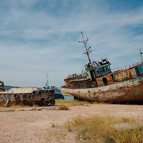 "Μυστήριο 60 metamorphoSEA": Μια site-specific περιπατητική, καλλιτεχνική παρέμβαση εμπνευσμένη από την ακτή της Ελευσίνας