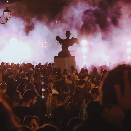 Palms Trax και Lex & Chevy δίνουν ρυθμό στην Πλατεία Σανταρόζα