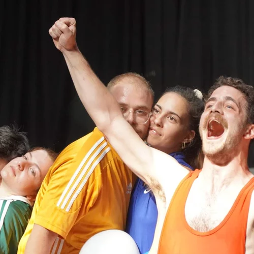 Το Θέατρο "Μπέλλος" συνεχίζει με ένα δυναμικό προγραμματισμό μέχρι τον Ιούνιο