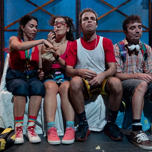 "Τζέλα, Λέλα, Κόρνας και ο Κλεομένης" για λίγες ακόμα παραστάσεις