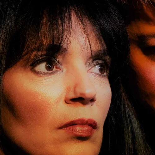 "Κομμάτια και θρύψαλα": Μια ενδιαφέρουσα παράσταση από τους Θεατρίνων Θεατές