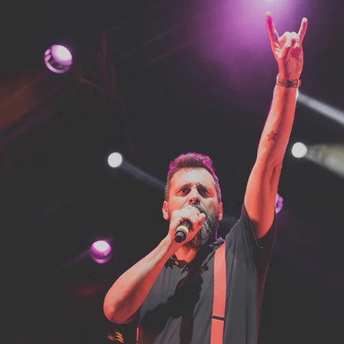 Ο Σπύρος Γραμμένος γιορτάζει "Δεκαπέντε χρόνια δίσκους"