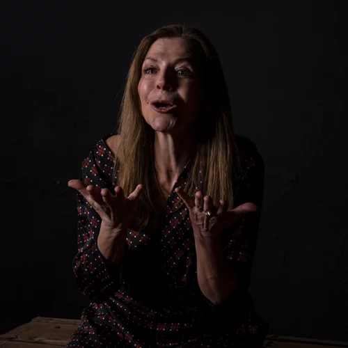 "Η μάνα αυτουνού…Έλλη Ζάχου Ταχτσή": Ο μονόλογος της Κικής Μαυρίδου μεταφέρεται στο Εν Αθήναις