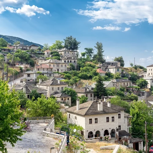 5+1 γραφικά χωριά κοντά στα χιονοδρομικά της Ελλάδας