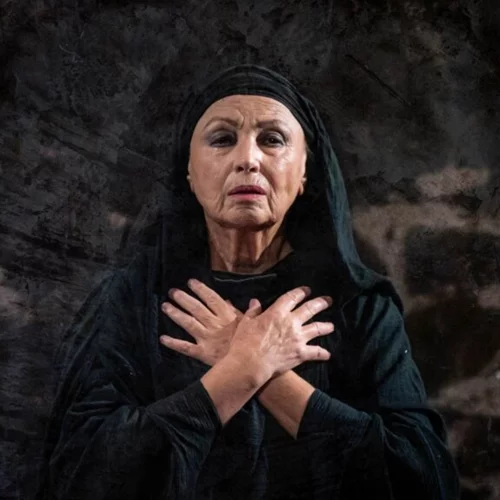 Παράταση για το "Δάκρυ της Παναγίας… Ενας ύμνος για τη Σμύρνη" και μετά το Πάσχα