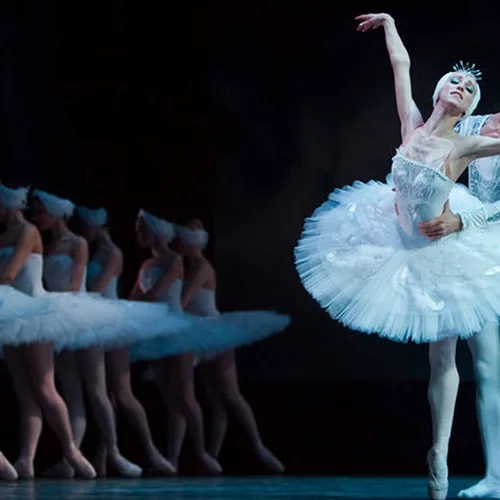 Η "Λίμνη των κύκνων" στο Ακροπόλ τον Οκτώβριο