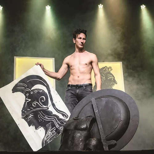 Παράταση για τον "Αίαντα" με τον Μιχάλη Σαράντη