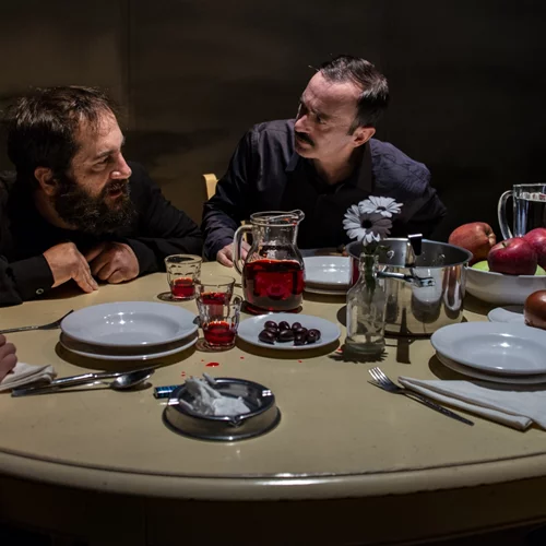 Έξι θεατρικές επαναλήψεις κάνουν πρεμιέρα