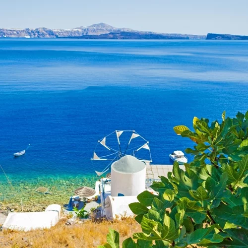 Κάτι τρέχει στη Θηρασιά