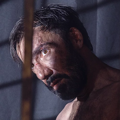 Ο μονόλογος "Σκότωσα τον νταή του απαρτχάιντ" μετακομίζει στο Αλκμήνη