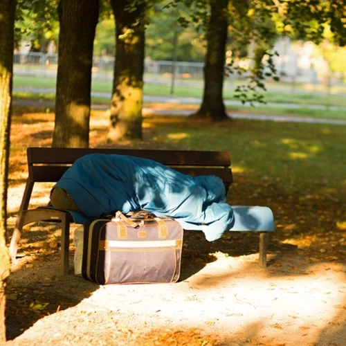 Δήμος Αθηναίων: Σε επιφυλακή για την προστασία των αστέγων από τις χαμηλές θερμοκρασίες