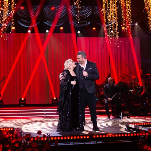 5+1 επιλογές για χριστουγεννιάτικο ρεβεγιόν στην TV