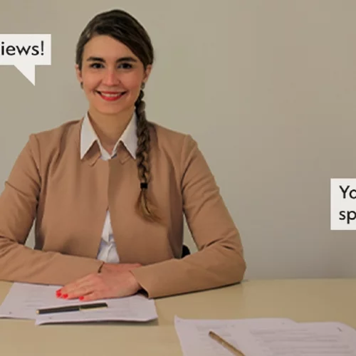 "Please find attached my CV": Μια περφόρμανς μαρτυρά τον αγώνα για εύρεση εργασίας