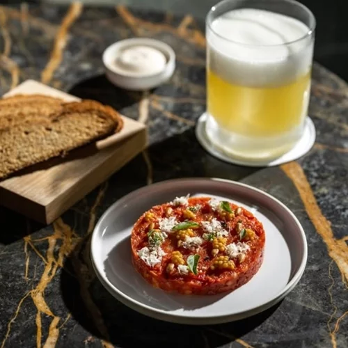 Γιατί τα vegan εστιατόρια κλείνουν ή πλέον βάζουν και κρέας στο μενού τους