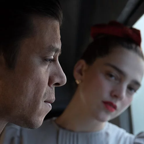 Το μιούζικαλ για δύο "Λαχτάρα για κεράσια" έρχεται για 2η χρονιά στο Τρένο στο Ρουφ