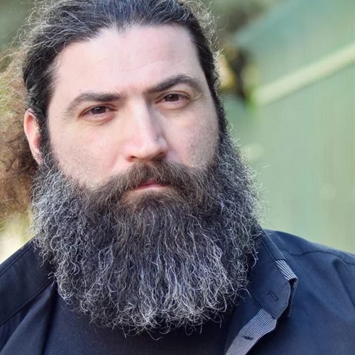 Τάσος Σωτηράκης: "Ποτέ δε λες ποτέ στη ζωή και προχωράς ρισκάροντας"