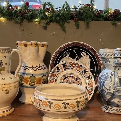 Χριστουγεννιάτικο παζάρι κεραμικών στη Vlastaris Antiques
