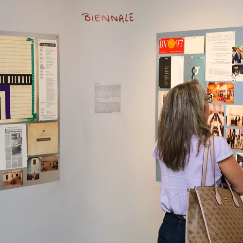 Δωρεάν ξεναγήσεις στην έκθεση "Έφη Στρούζα: ένα νέο ταξίδι"