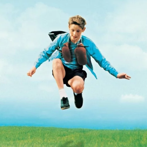 "Ο Χρήστος Ακούει Σινεμά στο Δαναό" και το 2025 ξεκινά χορεύοντας με τον Billy Elliot