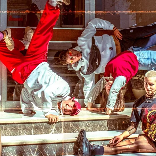 "Moving colors III": Το μοναδικό φεστιβάλ σύγχρονου χορού στην Ελλάδα επιστρέφει στο θέατρο Ροές