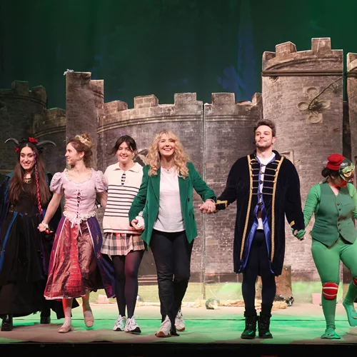 "Ραπουνζέλ: Τα μαλλιά της κουβάρια": Πρώτες φωτογραφίες από το θέατρο Πειραιώς 131