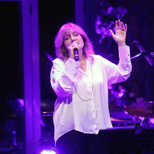 Η Έλλη Πασπαλά στο Θέατρο Άλσος για μερικές ακόμα παραστάσεις