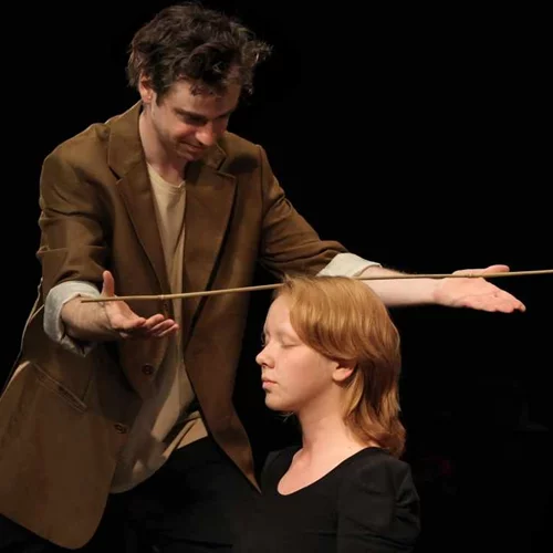 H τελευταία σκηνοθεσία του Peter Brook σε Θεσσαλονίκη και Κύπρο