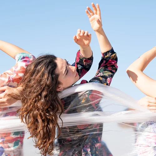 Το Φεστιβάλ Νέων Καλλιτεχνών "Τα 12 Κουπέ" επιστρέφει στην Αμαξοστοιχία - Θέατρο το Τρένο στο Ρουφ