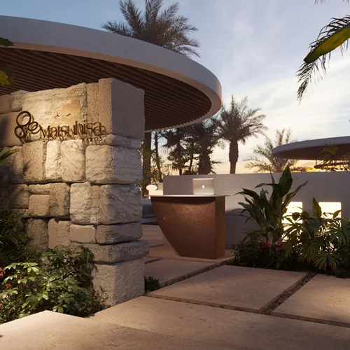 Το "Avant Mar" δένει στην Πάρο και φέρνει μαζί του το "Matsuhisa"