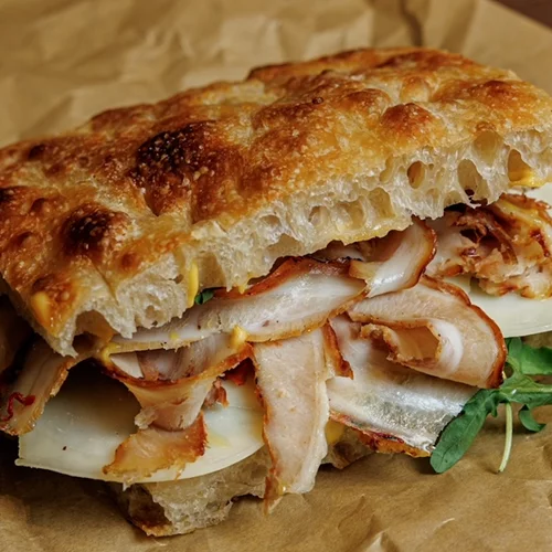 Zyme: Μια ζυμο-spritzeria στον Πειραιά