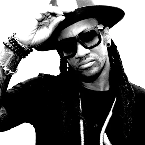 Ο Maxim, εκτός από τους Prodigy, κάνει και τέχνη