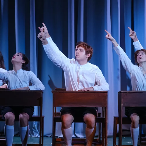 "Το κύμα"- 2η χρονιά: Το έργο που προβληματίζει ιδιαίτερα τους νέους