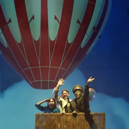 "Still! Ένα άγαλμα που γύρισε τον κόσμο": Αποκλειστική ματιά στην παράσταση για παιδιά που θα δούμε στο Άνεσις