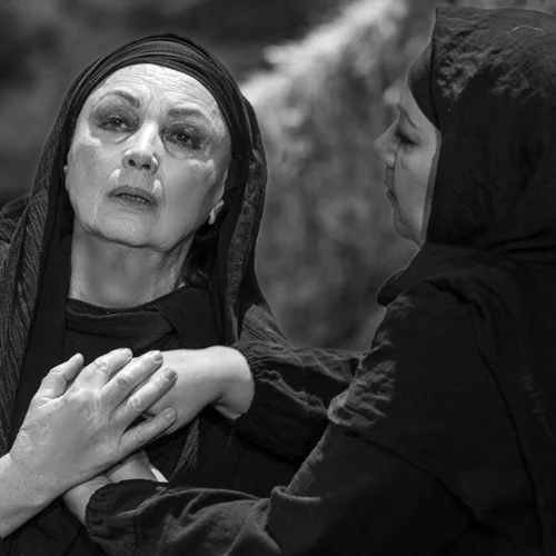 Μια παράσταση για την Σμύρνη στον Ιερό Ναό Παναγίας Επισκοπής Θήρας