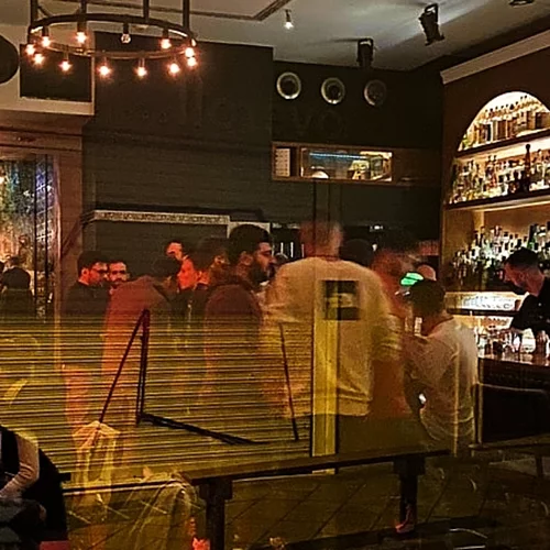 Τα καλύτερα μπαρ του κόσμου καταλαμβάνουν την Αθήνα