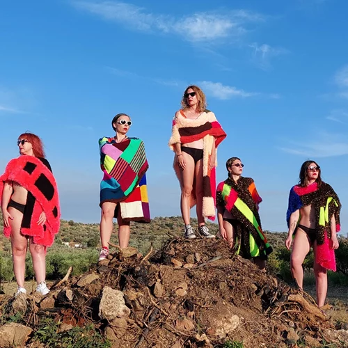 "Love Solidarity Death (L.S.D)": Οι ανατρεπτικοί The Callas γεμίζουν ψυχεδέλεια τη Στέγη