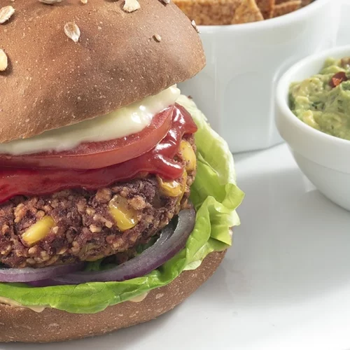 Το "Crudo" φέρνει vegan γεύσεις στην Μητροπόλεως