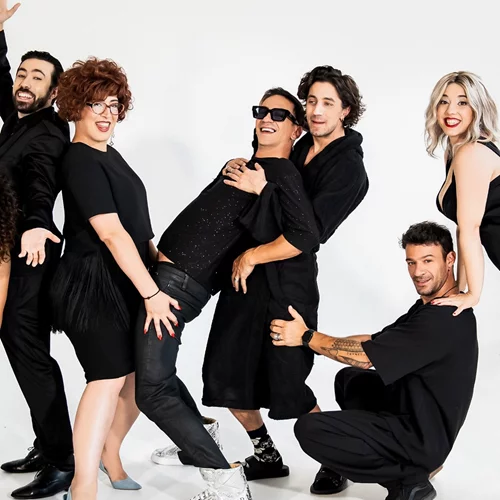 Ο Τόλης Παπαδημητρίου ξαναχτυπά με την "Οικογένεια Τσεκμέ"