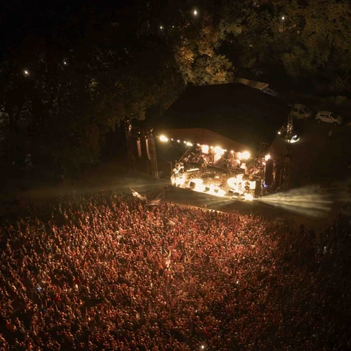 Τα μουσικά φεστιβάλ του καλοκαιριού "καλά κρατούν": Ποια προλαβαίνεις;