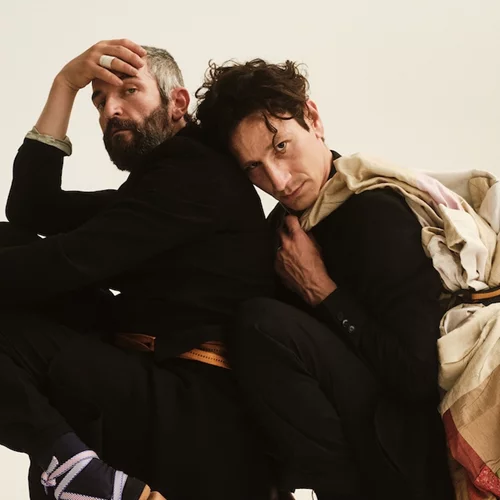 "Βατράχια": Άρης Σερβετάλης και Μιχάλης Σαράντης σε μια κοινή συνέντευξη λίγο πριν την Επίδαυρο