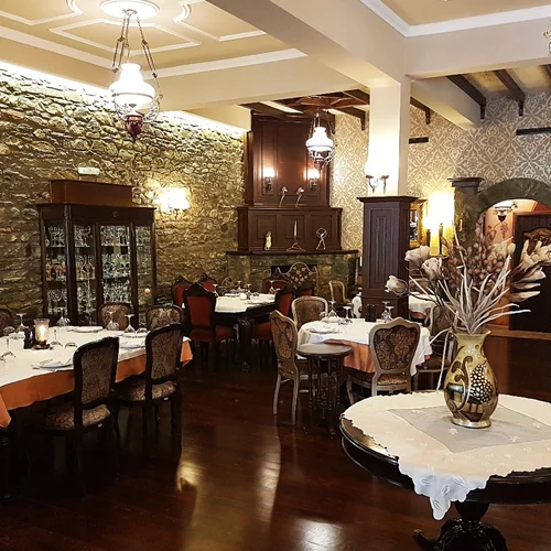 Στις πλαγιές της Μακεδονίας υπάρχει ένα από τα πιο γοητευτικά εστιατόρια της Ελλάδας