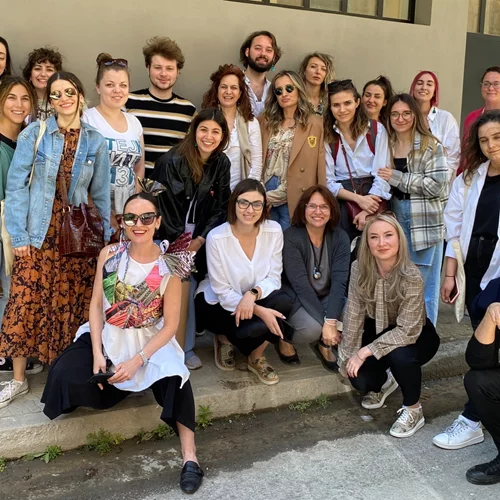 "Fashioration project": Η μόδα συνδιαλέγεται με την παράδοση στο θέατρο Τόπος Αλλού