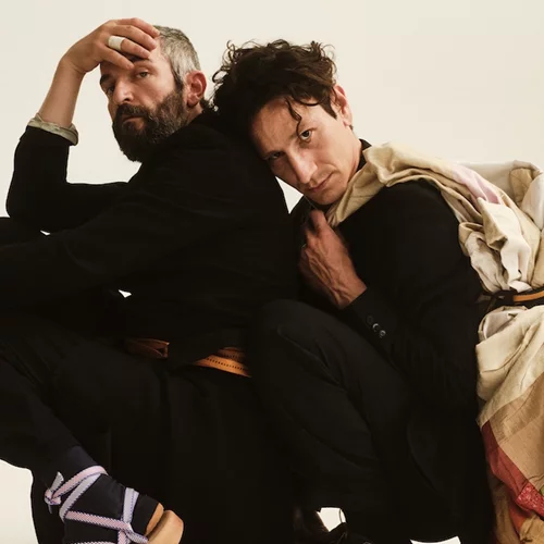 Μιχάλης Σαράντης και Άρης Σερβετάλης στην Επίδαυρο με τα "Βατράχια"